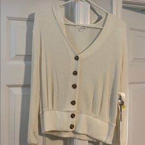 Women’s shirt/sweater